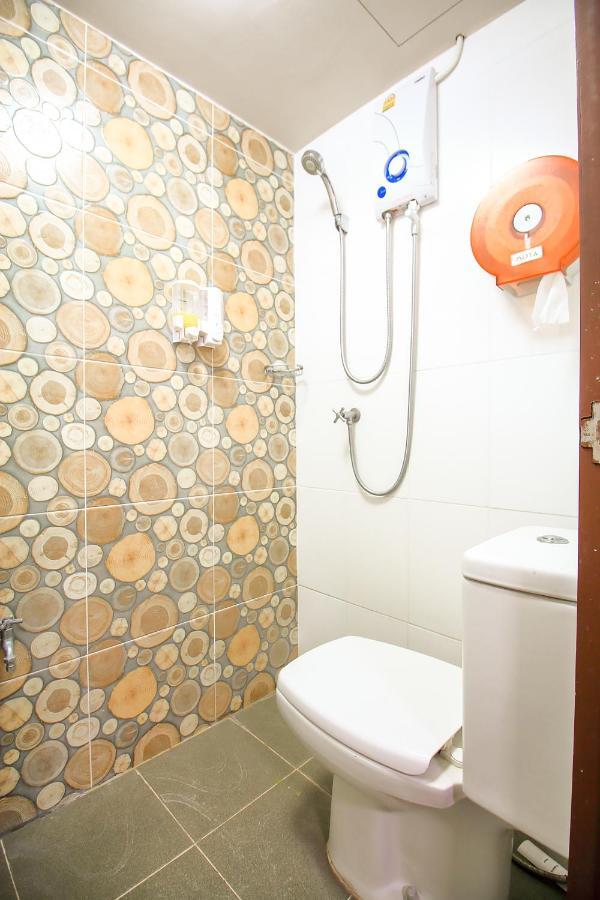 Hotel Oyo 349 Aroonrung House Ban Bang Phai Exterior foto