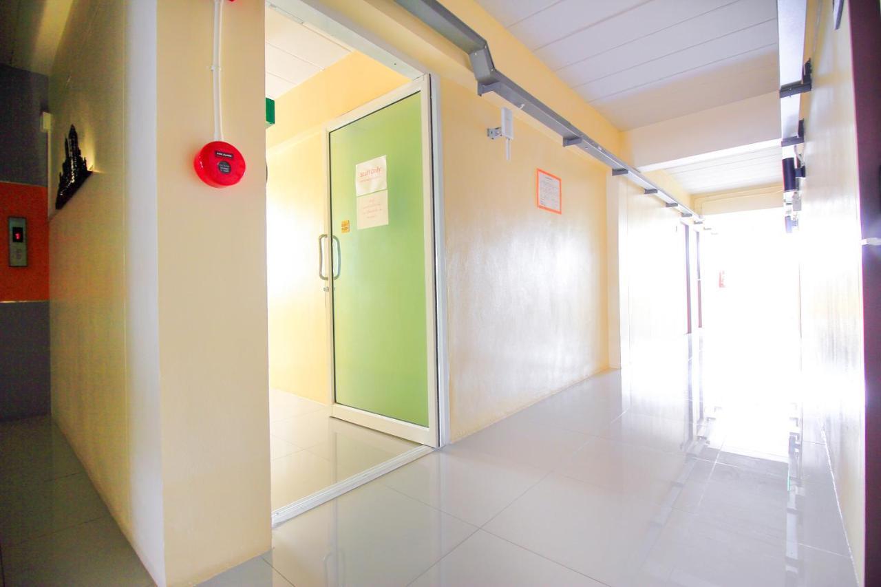 Hotel Oyo 349 Aroonrung House Ban Bang Phai Exterior foto