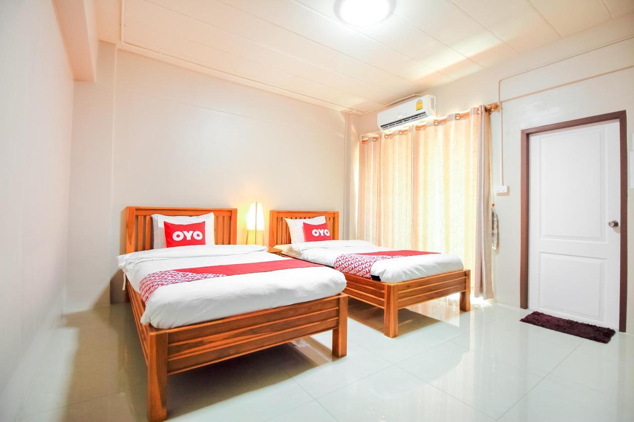 Hotel Oyo 349 Aroonrung House Ban Bang Phai Exterior foto